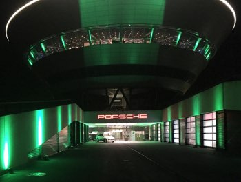 Outdoorbeleuchtung Porsche Leipzig